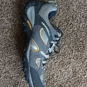 Men's brand new Merrells